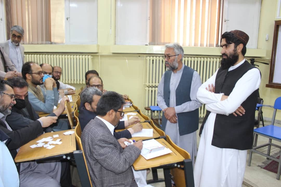 امتحان بست های خالی کادری علمی پوهنتون علوم طبی کابل اخذ گردید