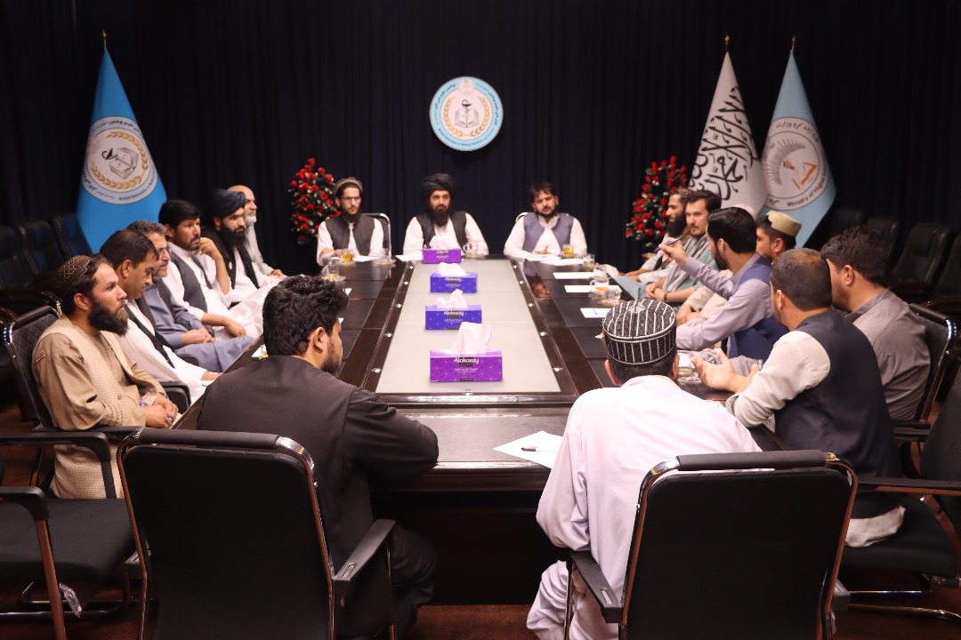 د سرطاني ناروغیو د تشخیص او درملنې مرکز د ودانیزو چاررو پروژې شرکت له مسوولینو سره د دغه پروژې د پاتې چارو غوره تر سره کېدو په اړه د همغږۍ فوق العاده ناسته تر سره شوه 